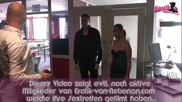 Titta på German no condom casting with amateur milf mega Tube