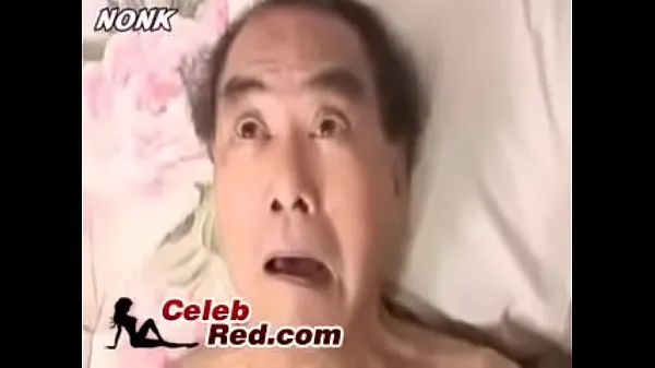 Mira Enfermera japonesa tetona se folla al abuelo (¿Quién es ella mega Tube