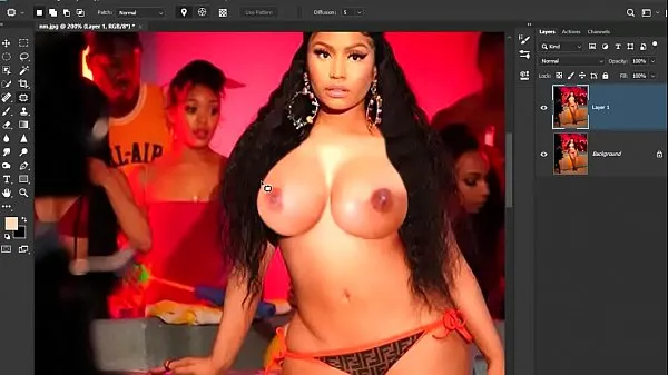 Nézze meg a Undressing Nicki Minaj in Photoshop | Full image mega Tube-t