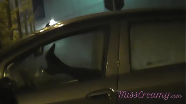 Katso Sharing my slut wife with a stranger in car in front of voyeurs in a public parking lot - MissCreamy mega Tube