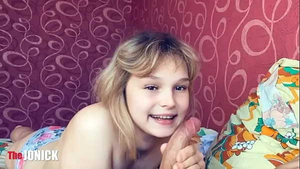 Oglądaj Naughty Stepdaughter gives blowjob to her / cum in mouth mega Tube