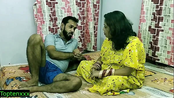 Watch Desi Horny xxx bhabhi suddenly caught my penis!!! Jobordosti sex!! clear hindi audio mega Tube