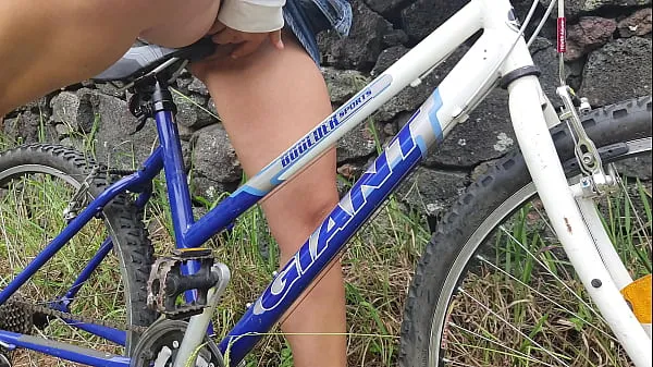 Tonton Student Girl Riding Bicycle&Masturbating On It After Classes In Public Park mega Tube