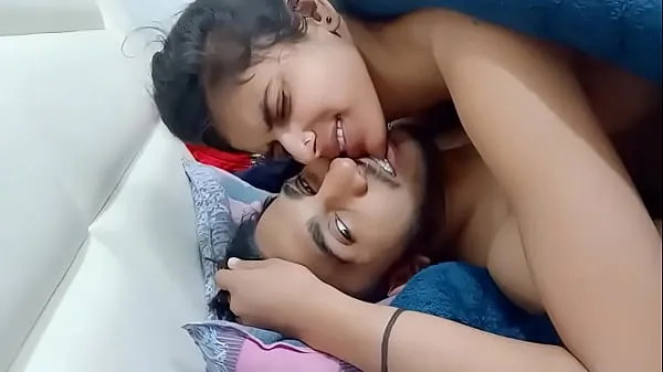 Nézze meg a Desi Indian cute girl sex and kissing in morning when alone at home mega Tube-t