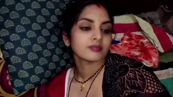 دیکھیں Indian beautiful girl make sex relation with her servant behind husband in midnight میگا ٹیوب